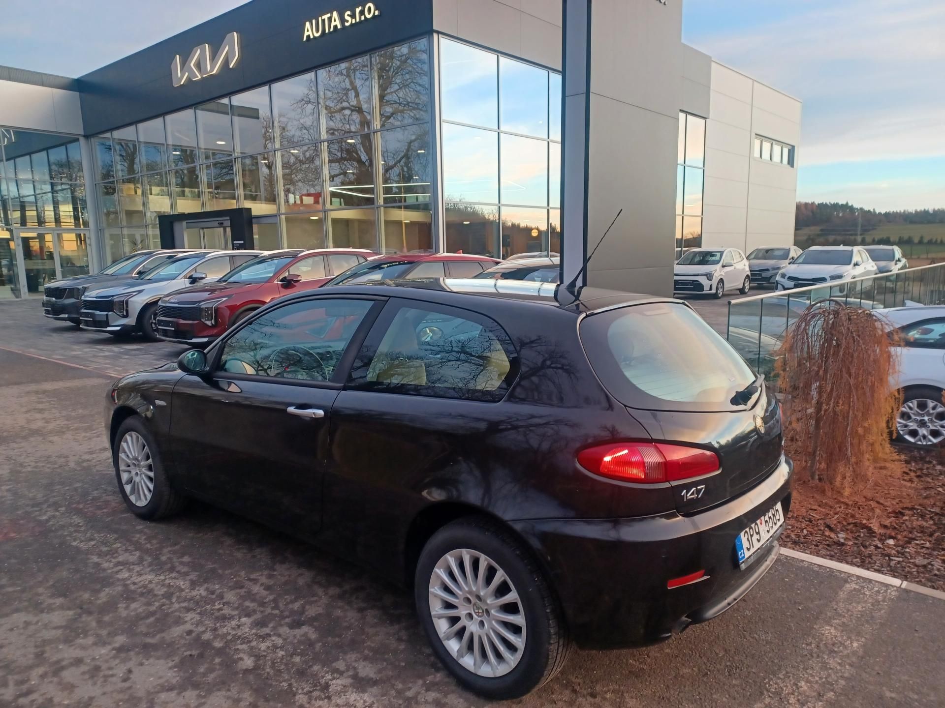 Alfa Romeo 147, 1.6i 77kW - fotka 5