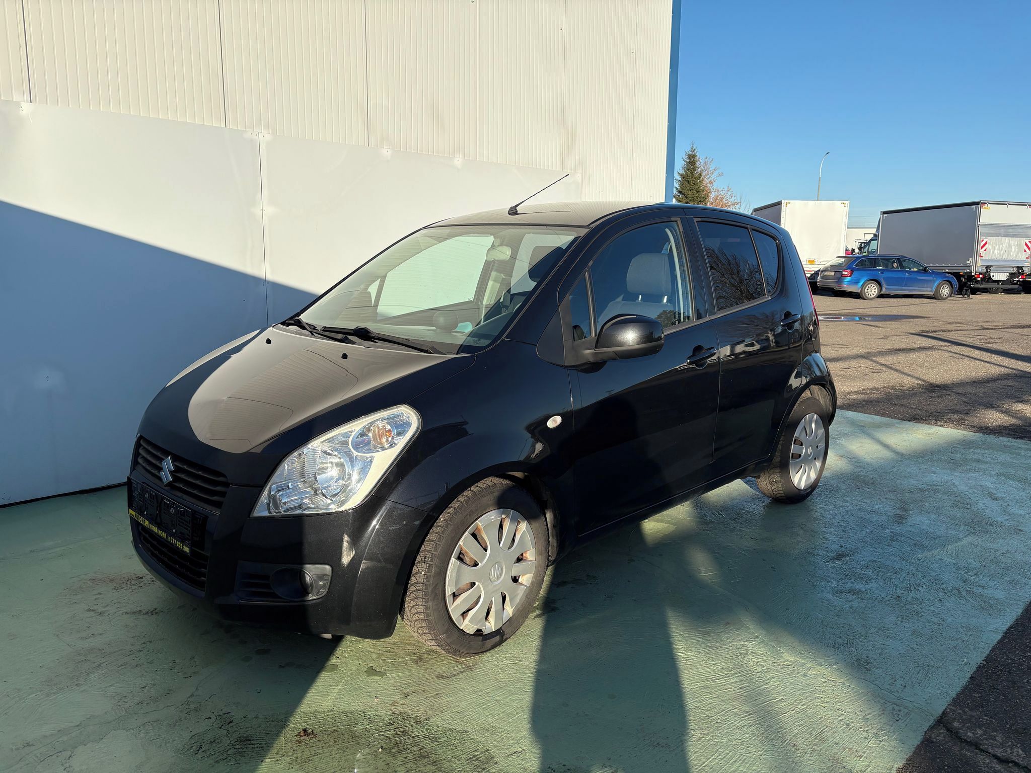 Suzuki Splash, 1.0, 48kW, Klima, Výhřevy - fotka 3