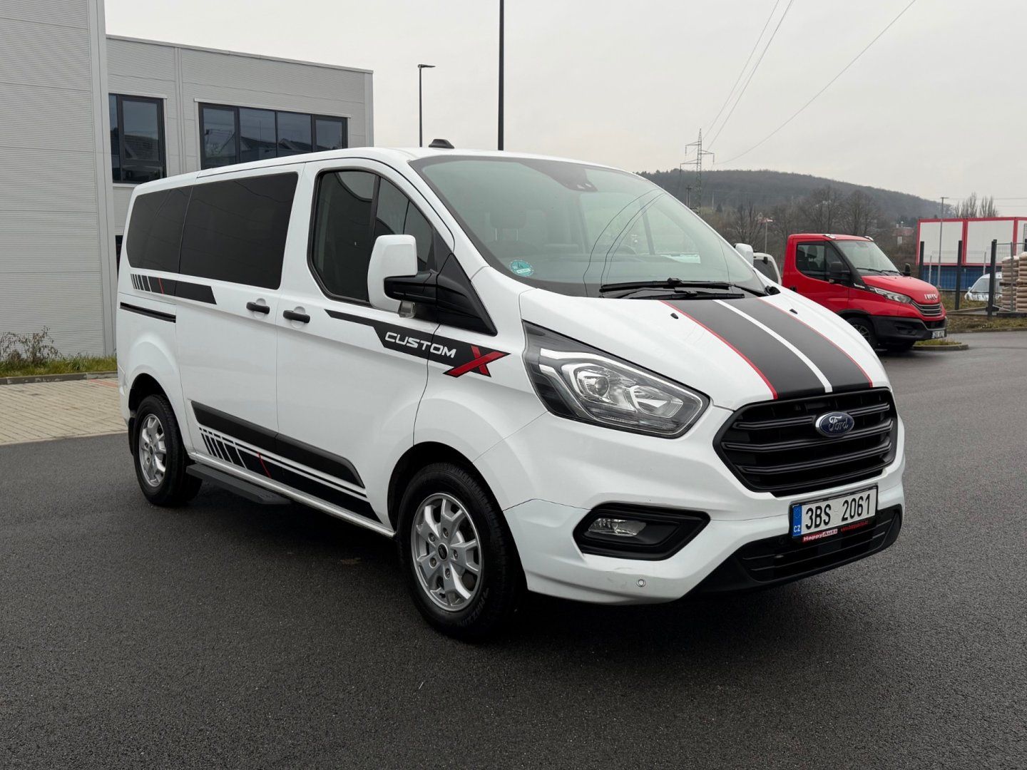 Ford Transit Custom, 2.0 / 96kW / AUTOMAT / 8-MÍST - fotka 3