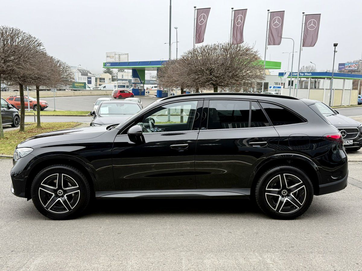 Mercedes-Benz GLC, 300 e 4MATIC SUV - fotka 5
