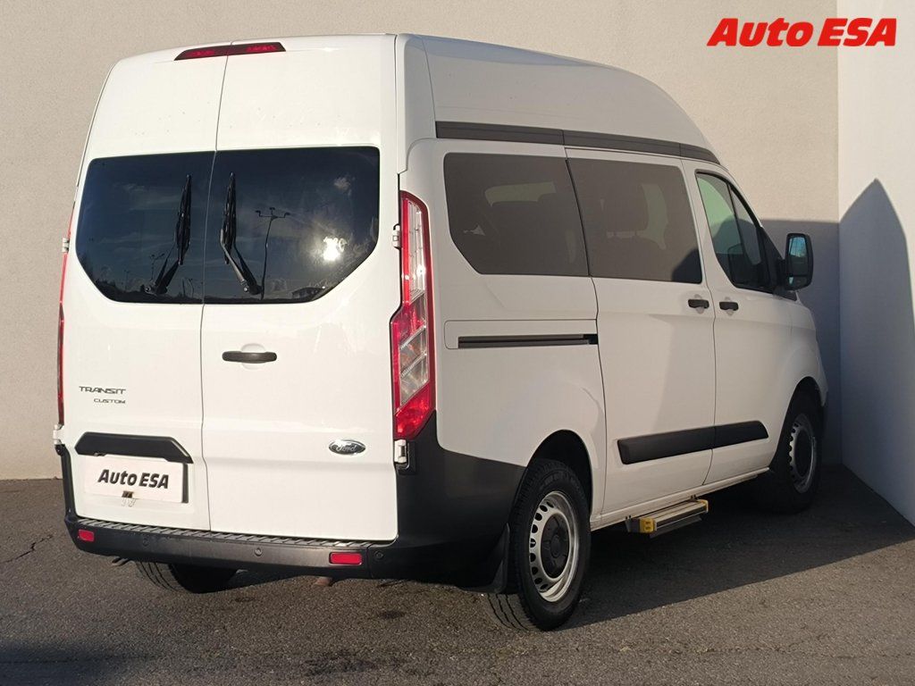 Ford Transit Custom, 2.0TDCi L1H2 9míst,AC,96kW - fotka 4