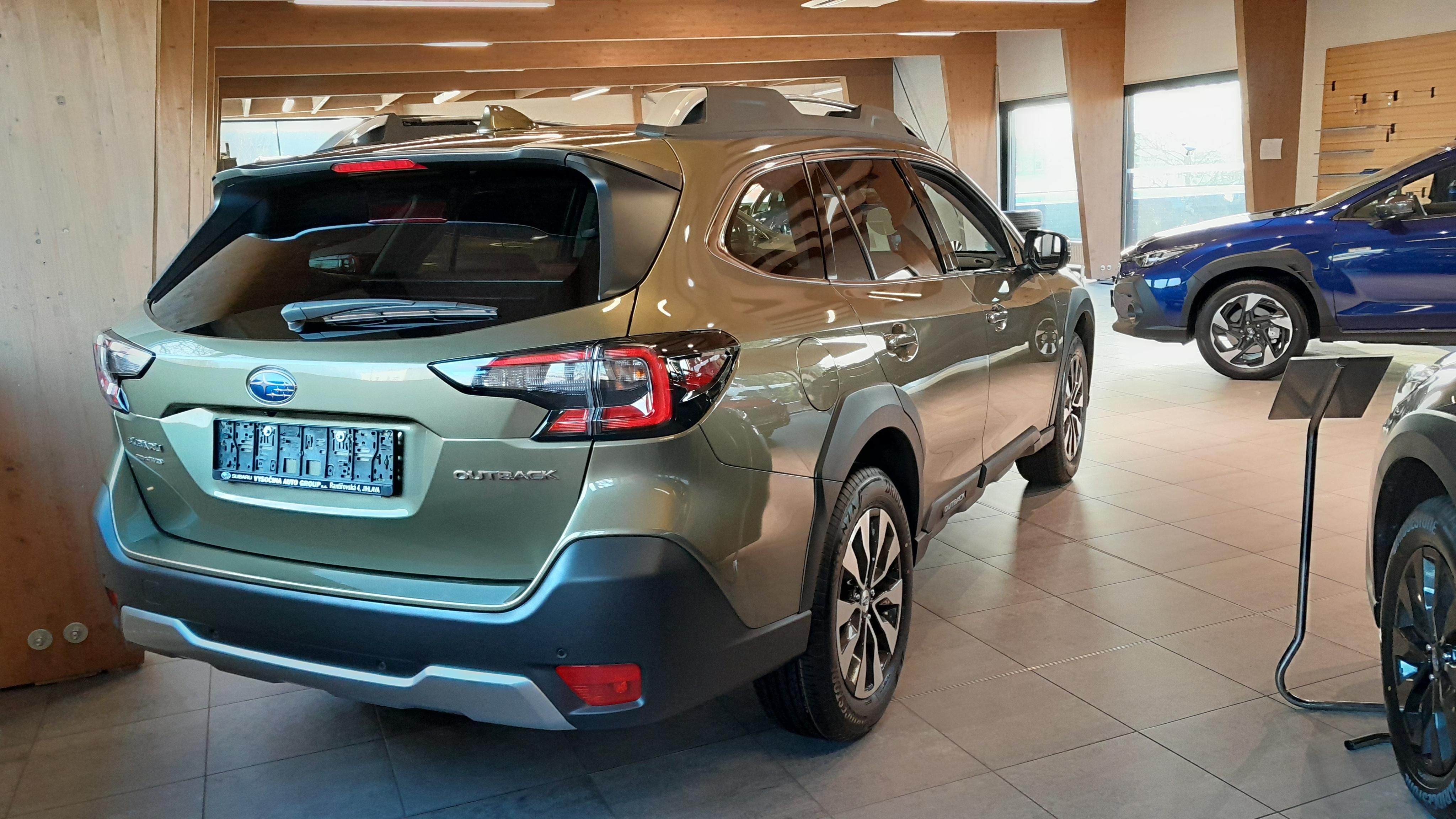 Subaru Outback, 2.5i Touring MY25,5 - fotka 3