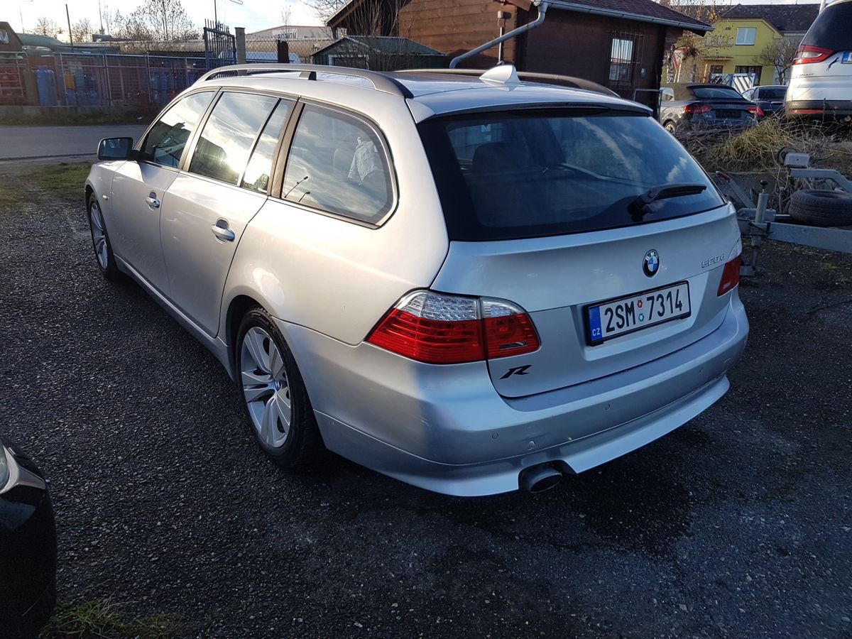 BMW Řada 5, 520 D 130KW NAVI NOVÁ STK - fotka 4