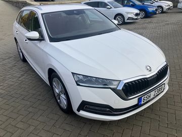 2.0TDI STYLE,TZ,NEHAVAROVANÉ