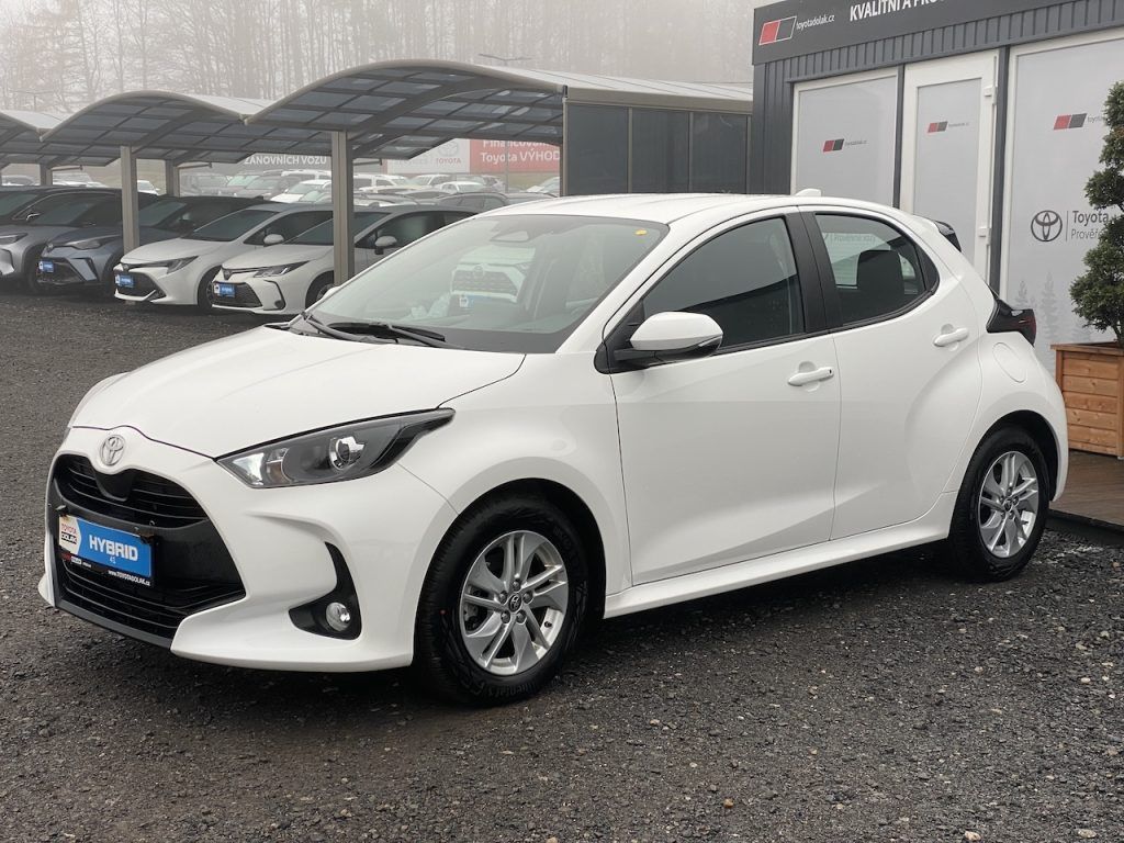 Toyota Yaris, 1.5HEV, ČR-1m, Comfort, DPH - fotka 3