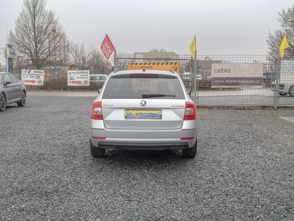 Škoda Octavia, ČR 2.0TDI 110KW – 1 majitel - fotka 6