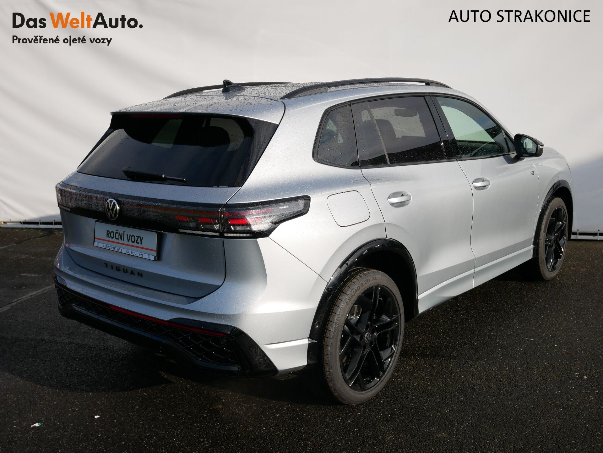 Volkswagen Tiguan, Tiguan R-Line People 2,0 TSI 1 - fotka 2