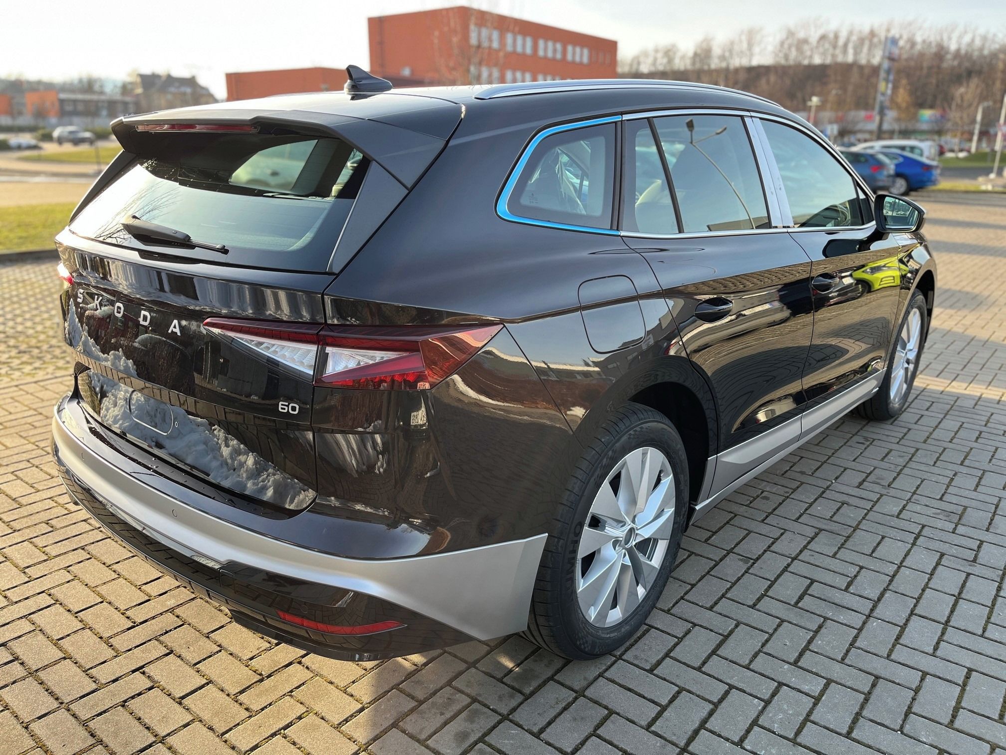 Škoda Enyaq, Selection 60 150 kW SKLADEM - fotka 5