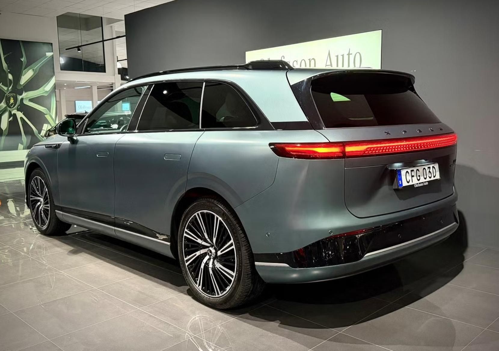 XPENG G9, Performance AWD Vzduch Masáž - fotka 4
