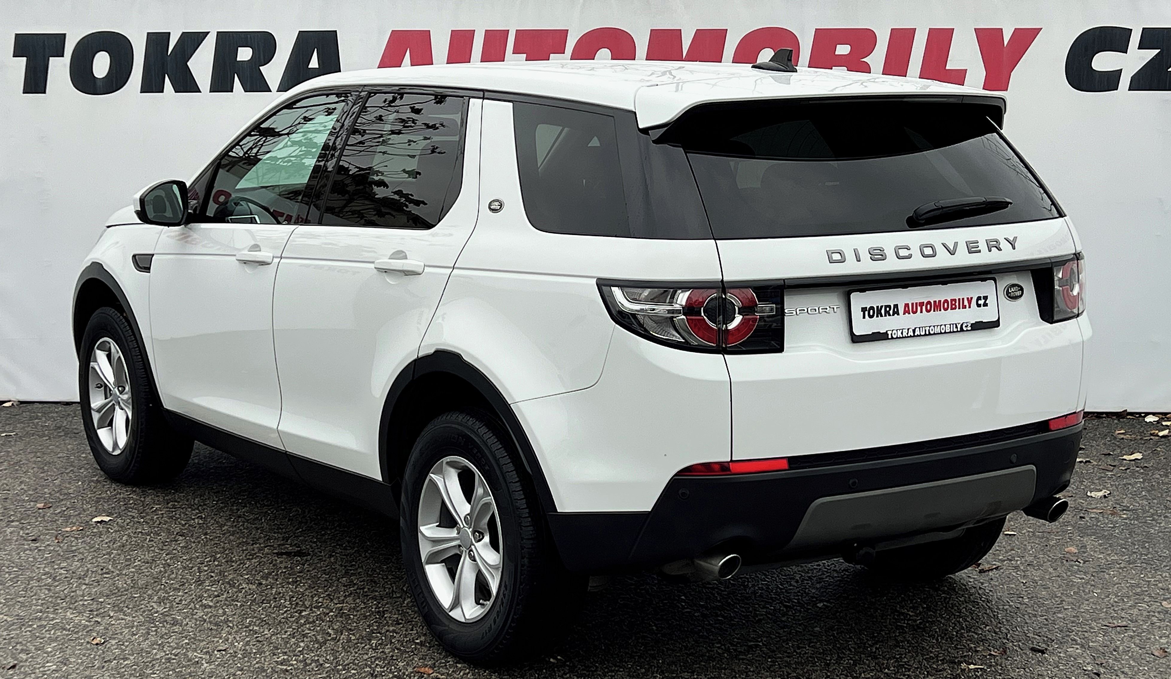 Land Rover Discovery Sport, 2.0TD4 4x4 A/T Navigace Tažné - fotka 4