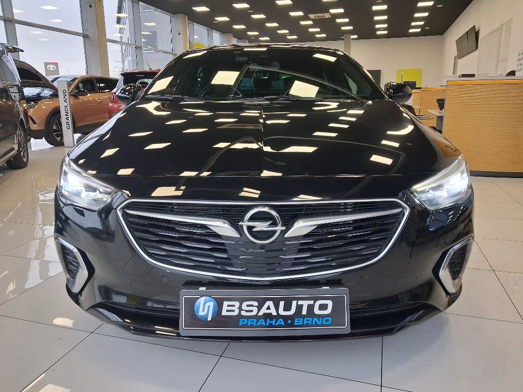 Opel Insignia, 2.0T 191kW GSI 4x4 - fotka 2