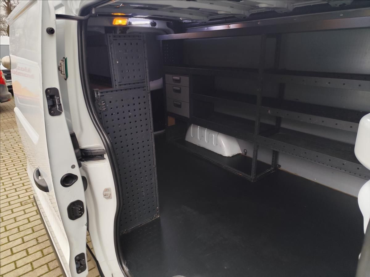 Opel Vivaro, 1,6CDTi 89KW L2 REGÁLY NEZ.TOP - fotka 5