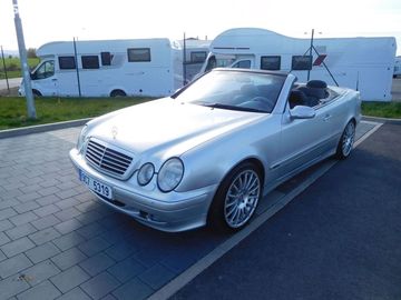 2.0 i Cabrio, 100 kW, Kůže
