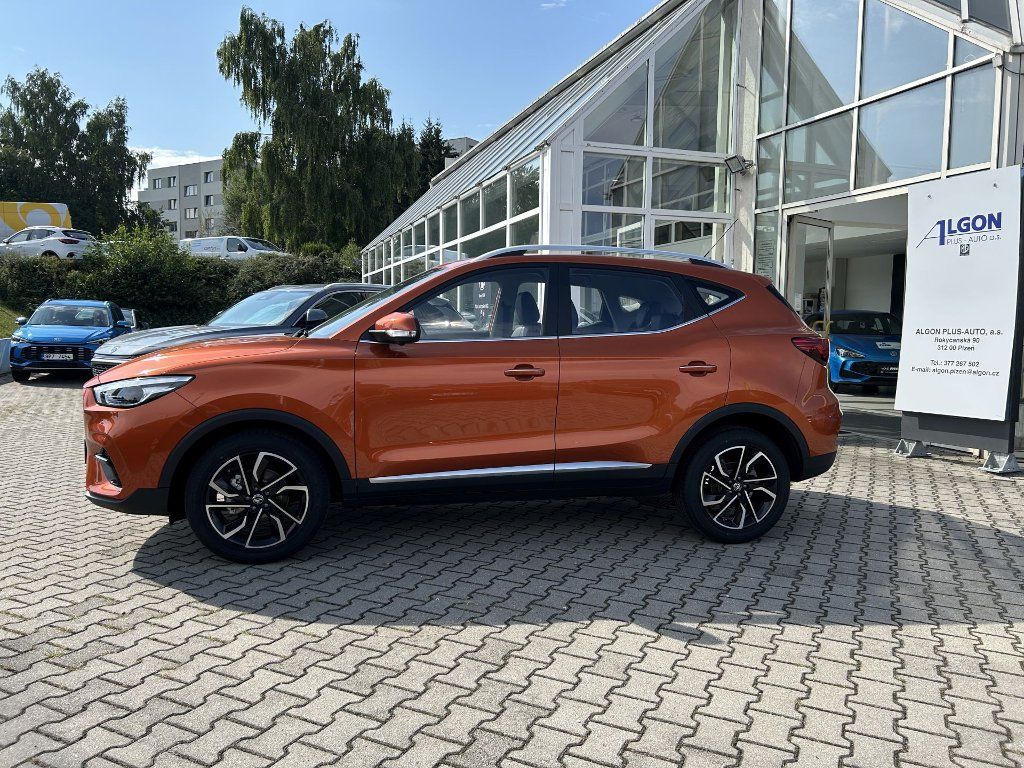 MG ZS, Emotion Plus 1,5i 78kW - fotka 2
