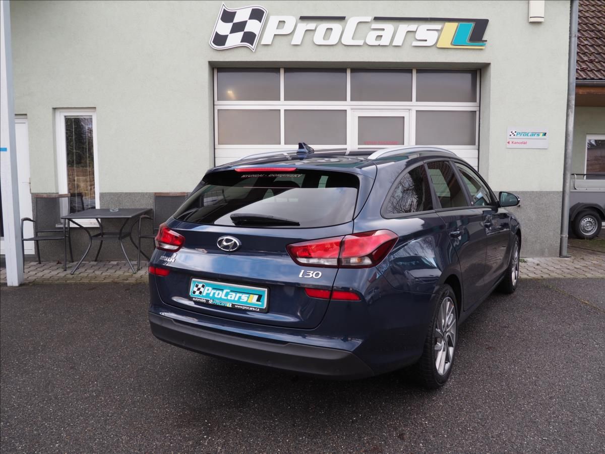 Hyundai i30, 1,4 T-GDI  GO - fotka 3