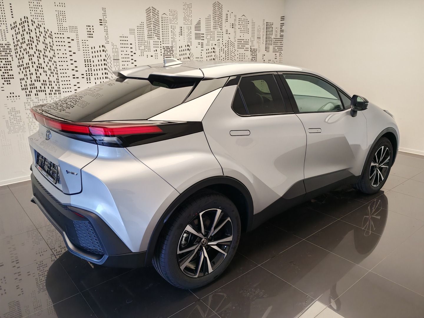 Toyota C-HR - fotka 4