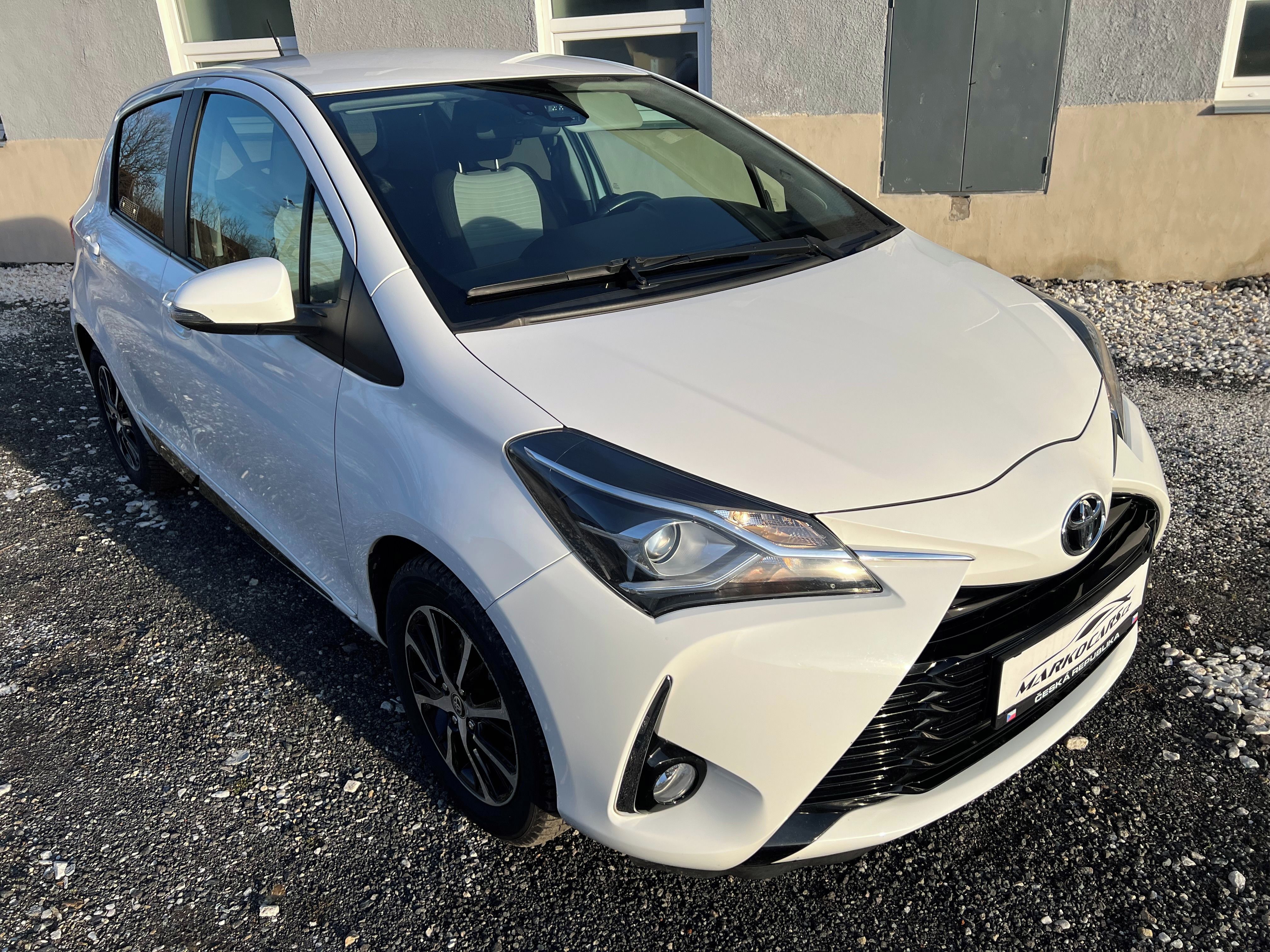 Toyota Yaris, 1.5 VVT-iE 82KW AUTOMAT ČR - fotka 3