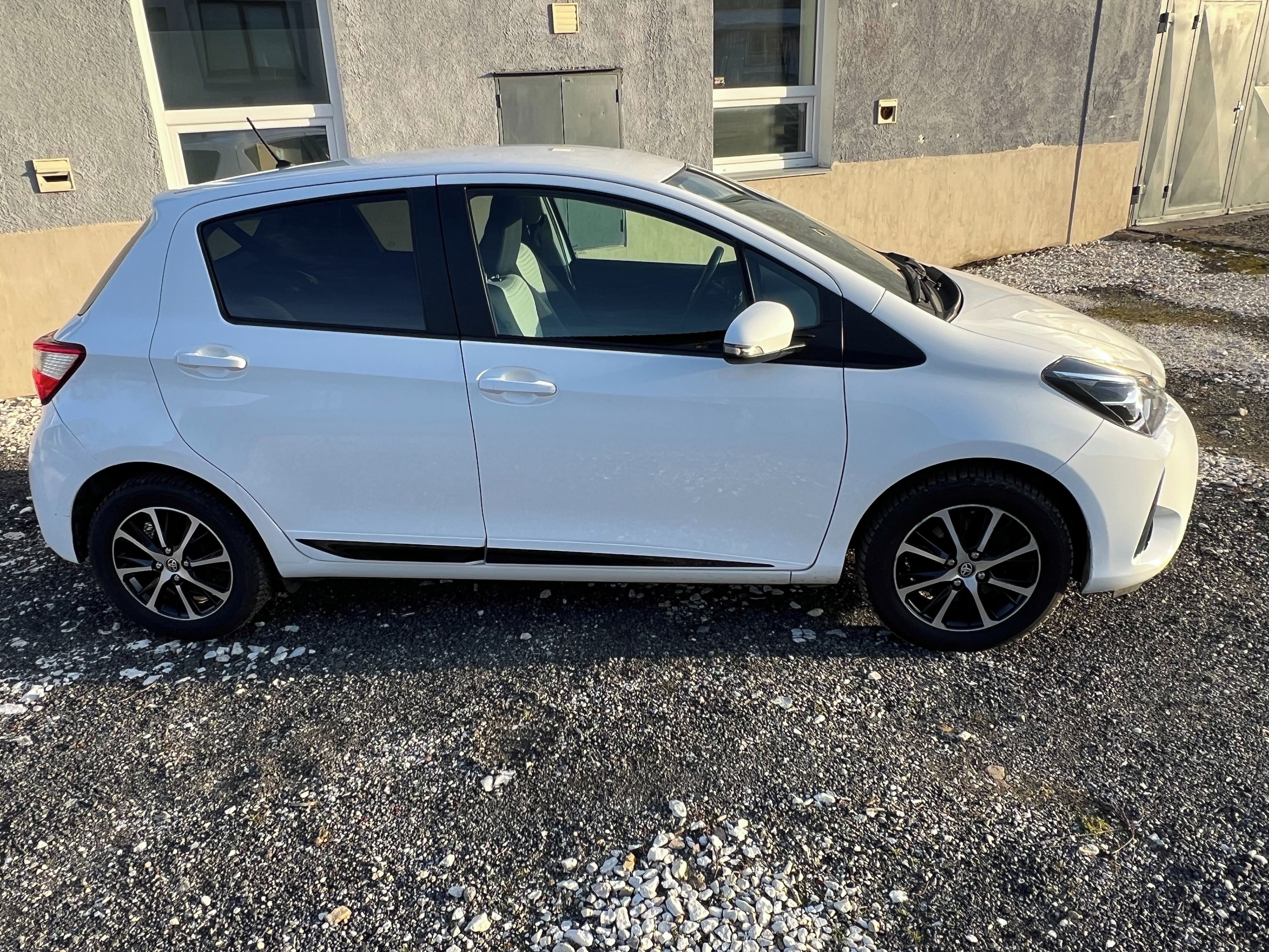 Toyota Yaris, 1.5 VVT-iE 82KW AUTOMAT ČR - fotka 4