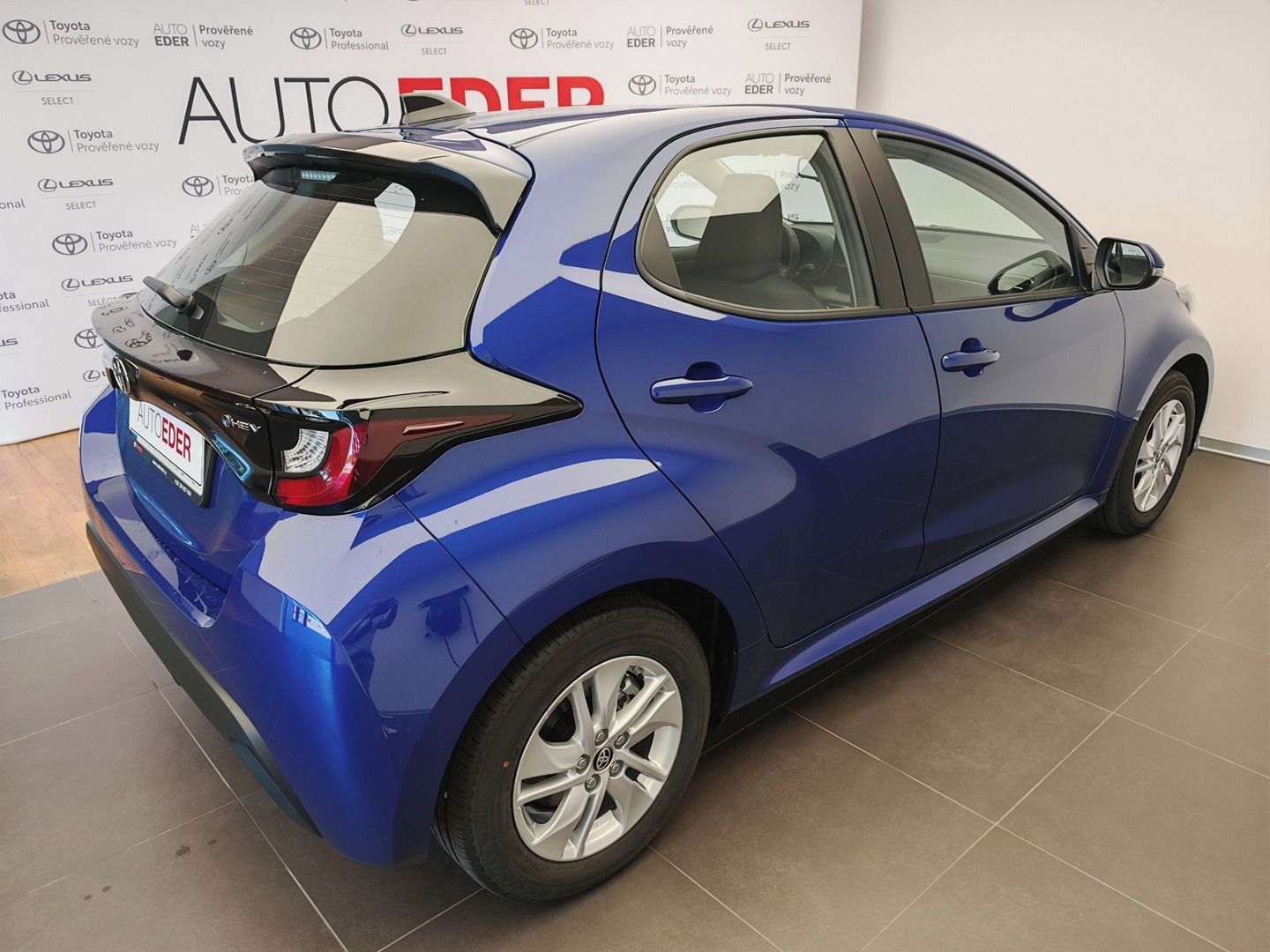 Toyota Yaris, 1.5 Hybrid Comfort - fotka 4