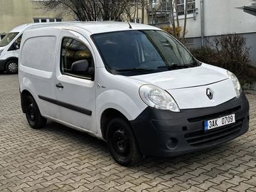 Express 1.5 dCi Rok 2013 ČR