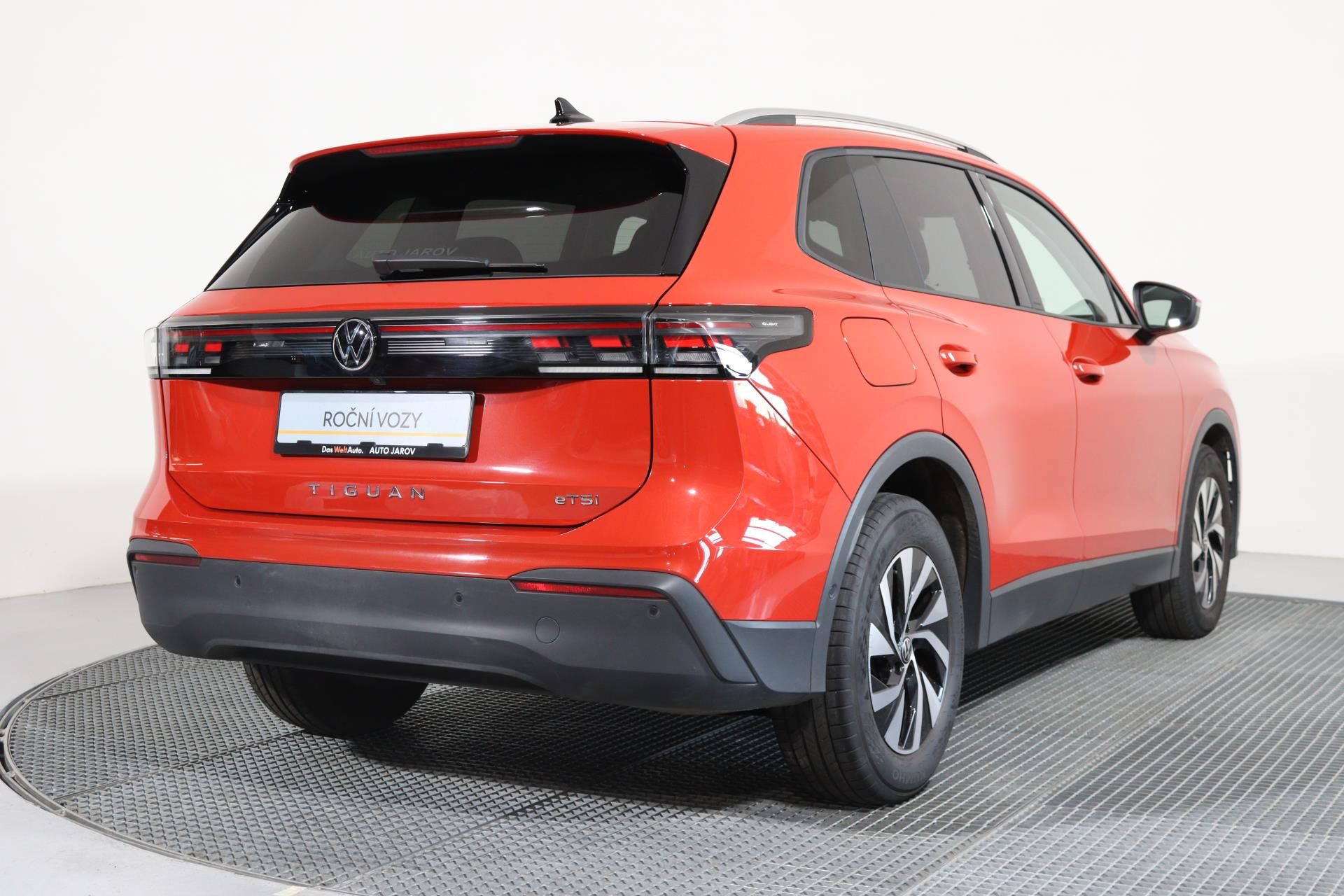 Volkswagen Tiguan, People 1,5 eTSI 110 kW - fotka 2