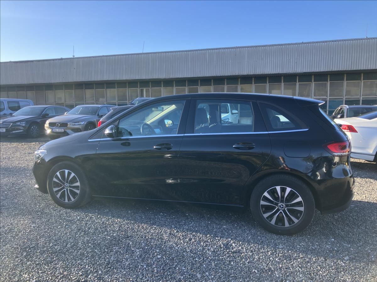 Mercedes-Benz Třídy B, 1,3 Distronic Pano CarPlay - fotka 4