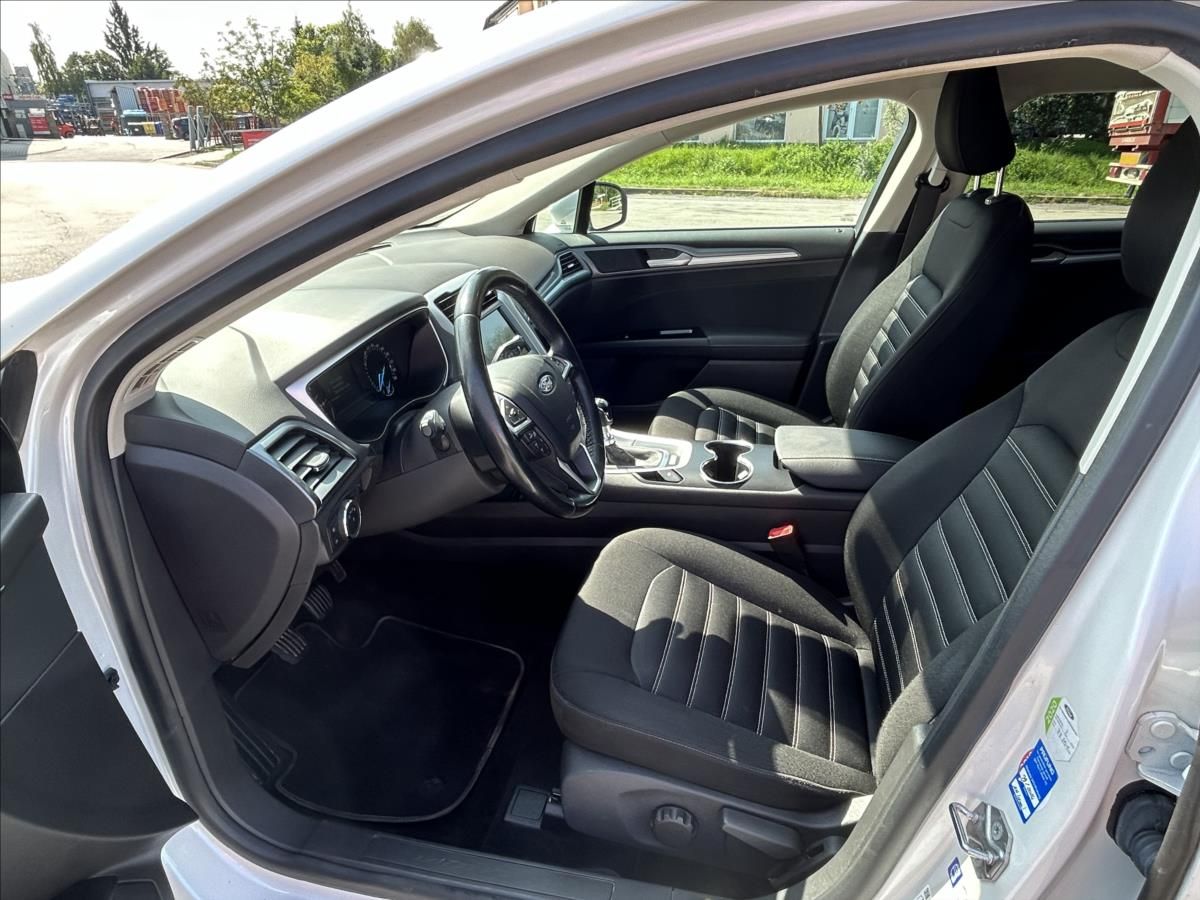 Ford Mondeo, 2,0 TDCi 110kW,Led,Navi,ACC,Al - fotka 3