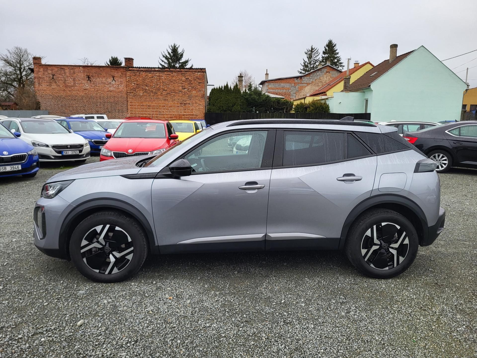 Peugeot 2008, 1.2 PureTech 130k AUTOMAT - fotka 2