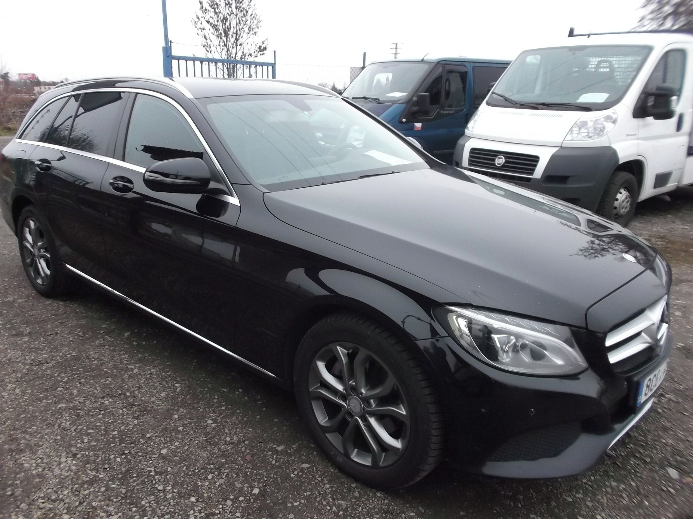 Mercedes-Benz Třídy C, 220 CDI - fotka 5