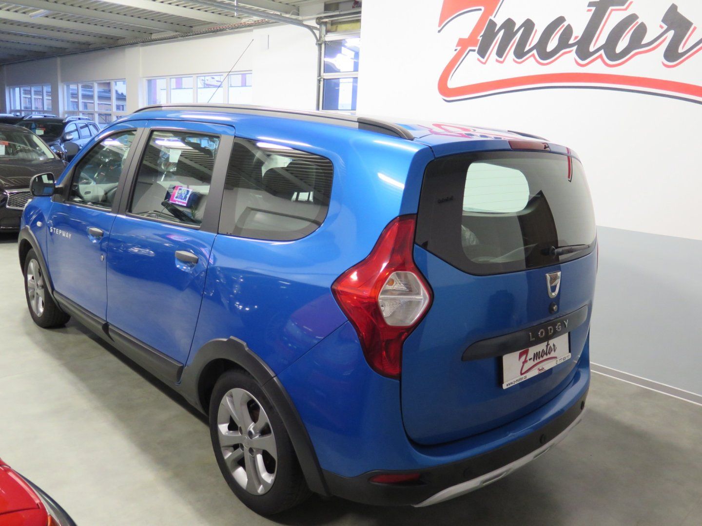 Dacia Lodgy, 1.2TCe,navi,klima,senzory,kola - fotka 2