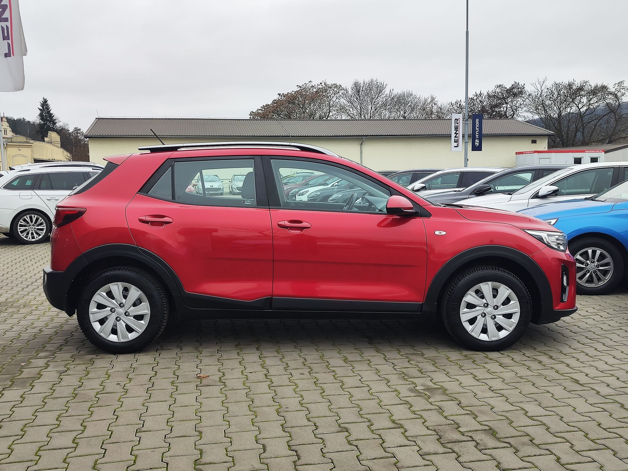 Kia Stonic, 1.25 CVVT/62kW - fotka 4
