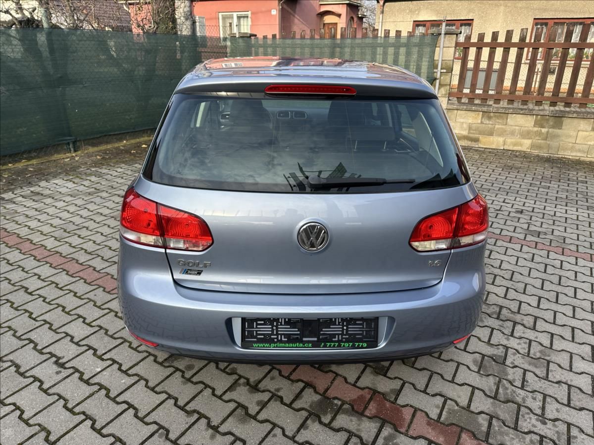 Volkswagen Golf, 1,6 MPI bez koroze - fotka 6
