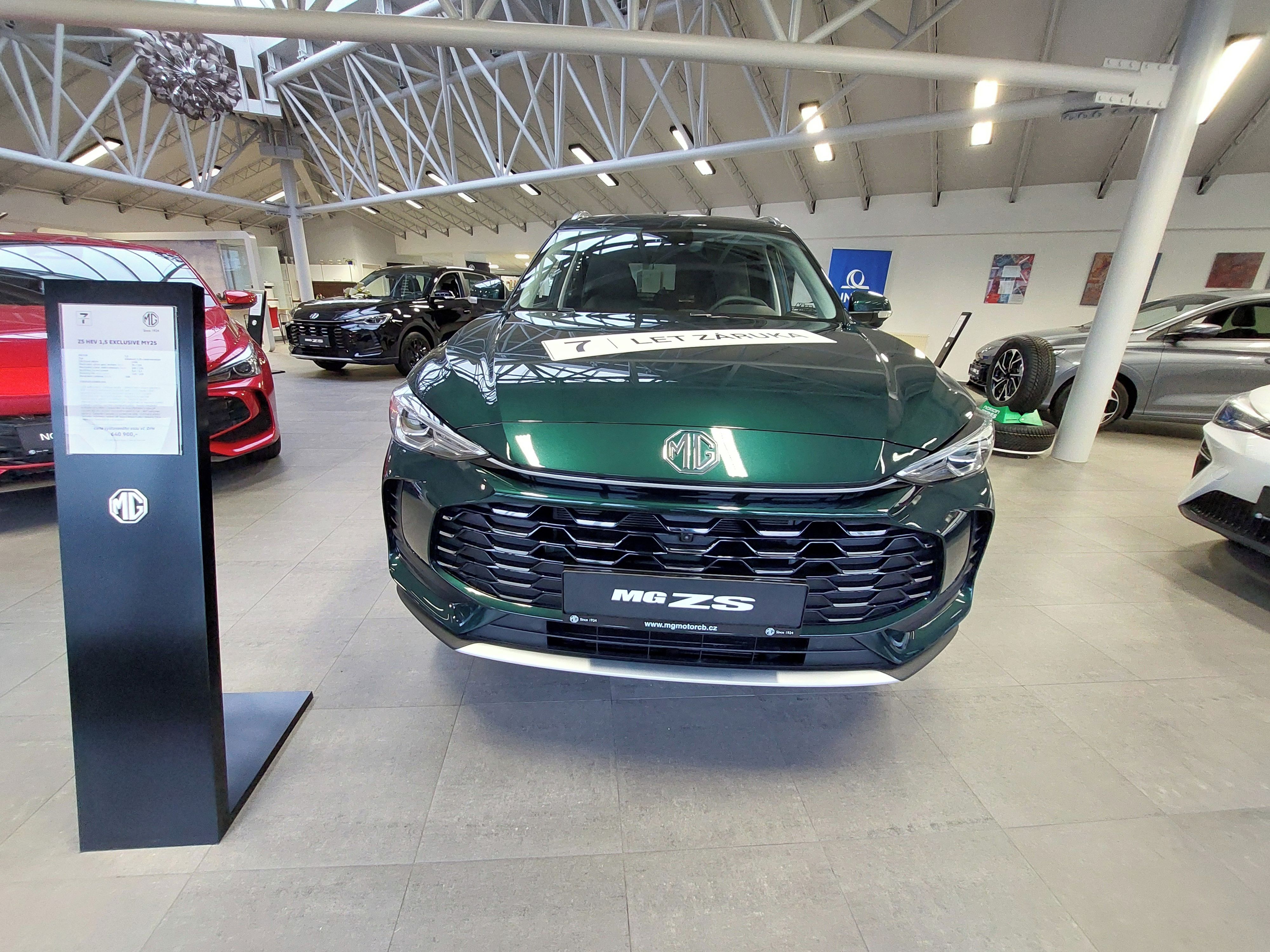 MG ZS, HEV EXCLUSIVE - fotka 2