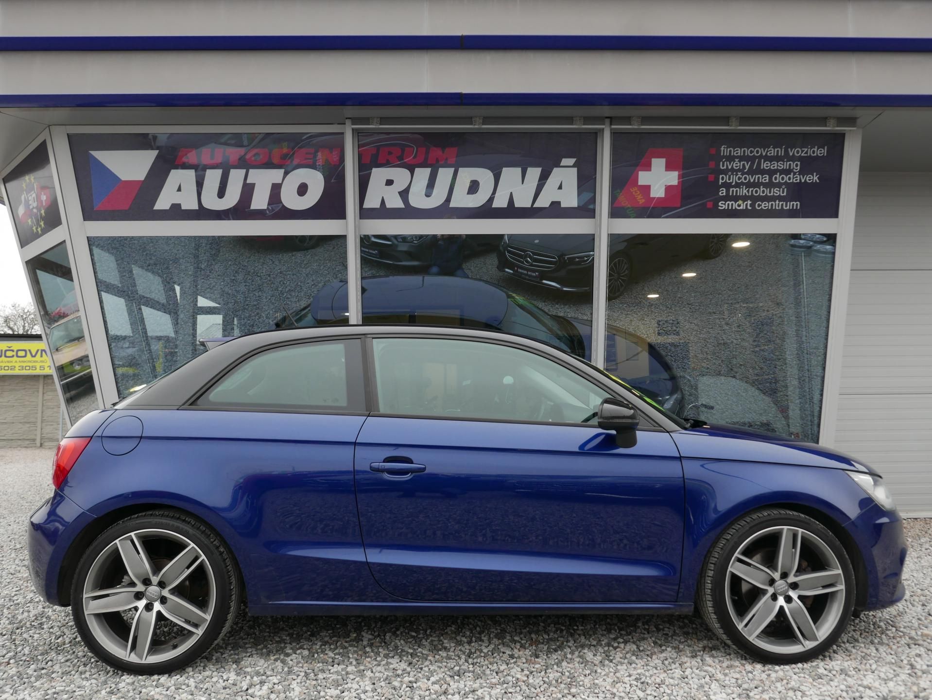Audi A1, 1,4 TFSI S-Line Navi Automat - fotka 6