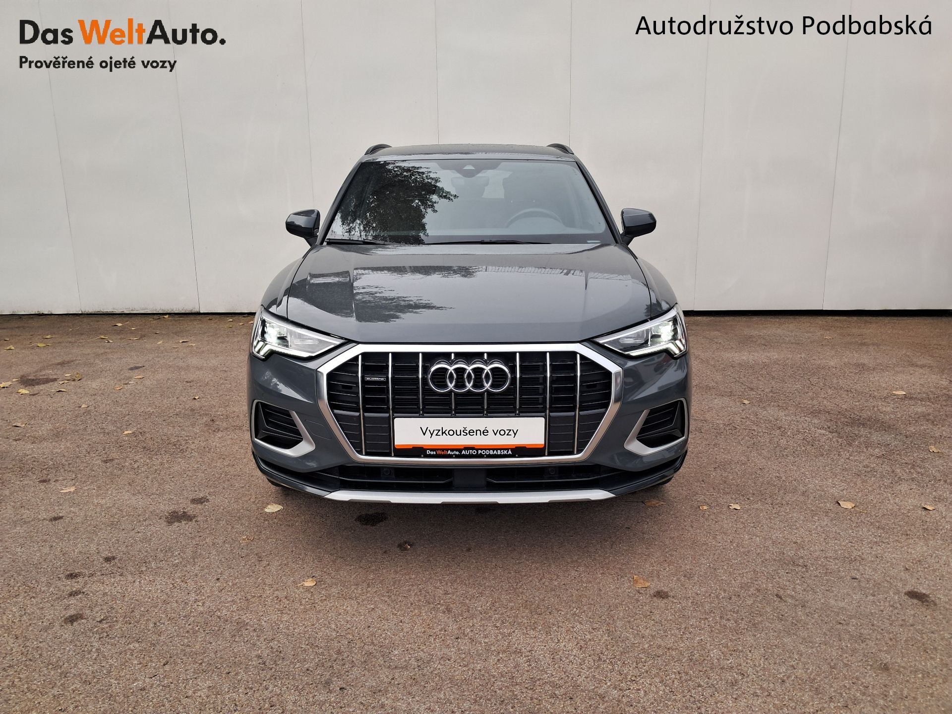 Audi Q3, Audi Q3 ADVANCED 40 S tronic 2 - fotka 4