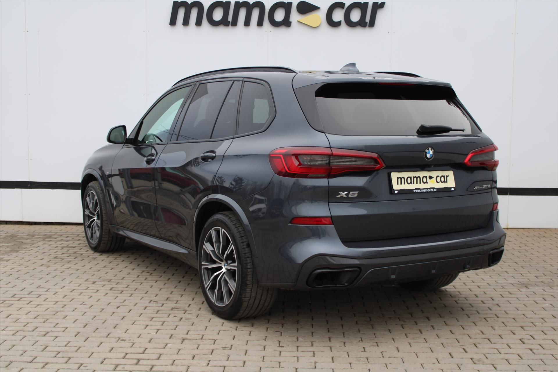 BMW X5, xDrive 30d 195kW M PAKET ČR - fotka 5