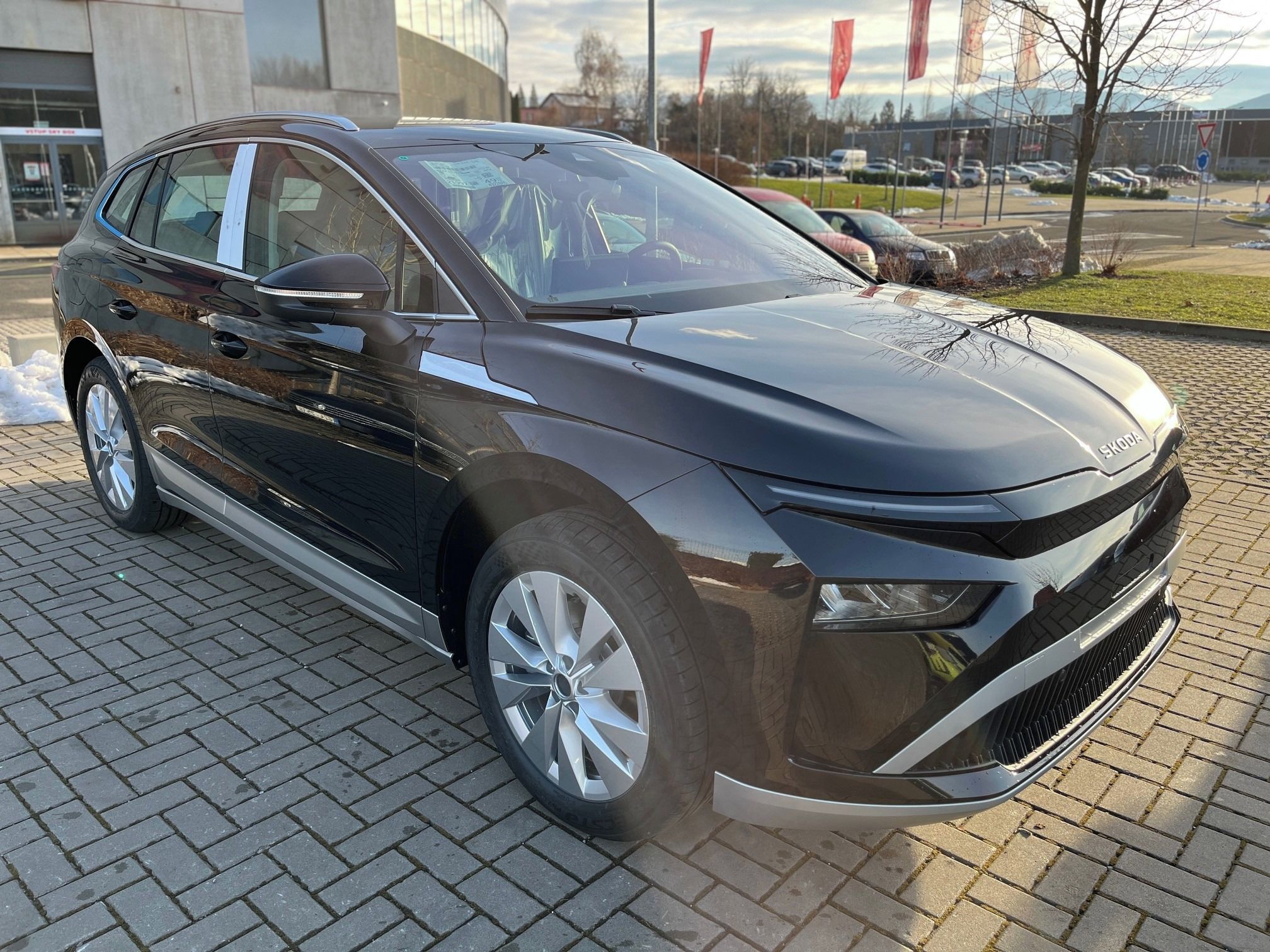 Škoda Enyaq, Selection 60 150 kW SKLADEM - fotka 3
