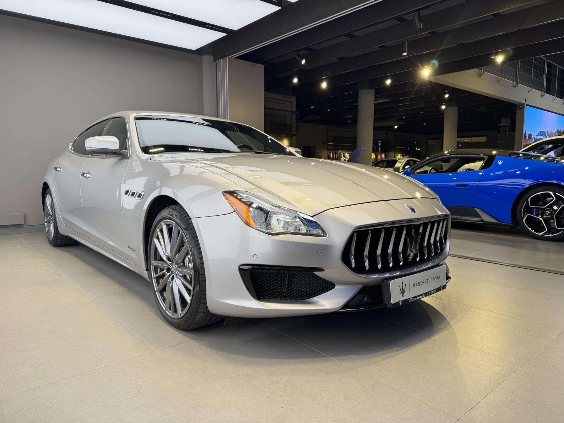 Maserati Quattroporte, SQ4 410HP V6 - fotka 3