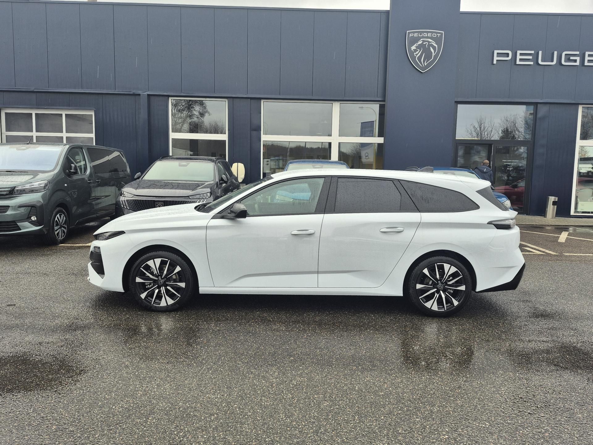 Peugeot 308, SW ALLURE Hybrid 145 e-DCS6 - fotka 2