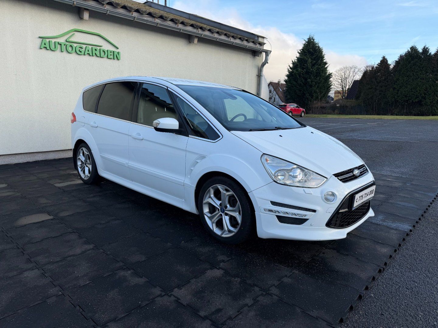 Ford S-MAX, 2.0 EcoBoost 176kW Automat, ČR - fotka 2