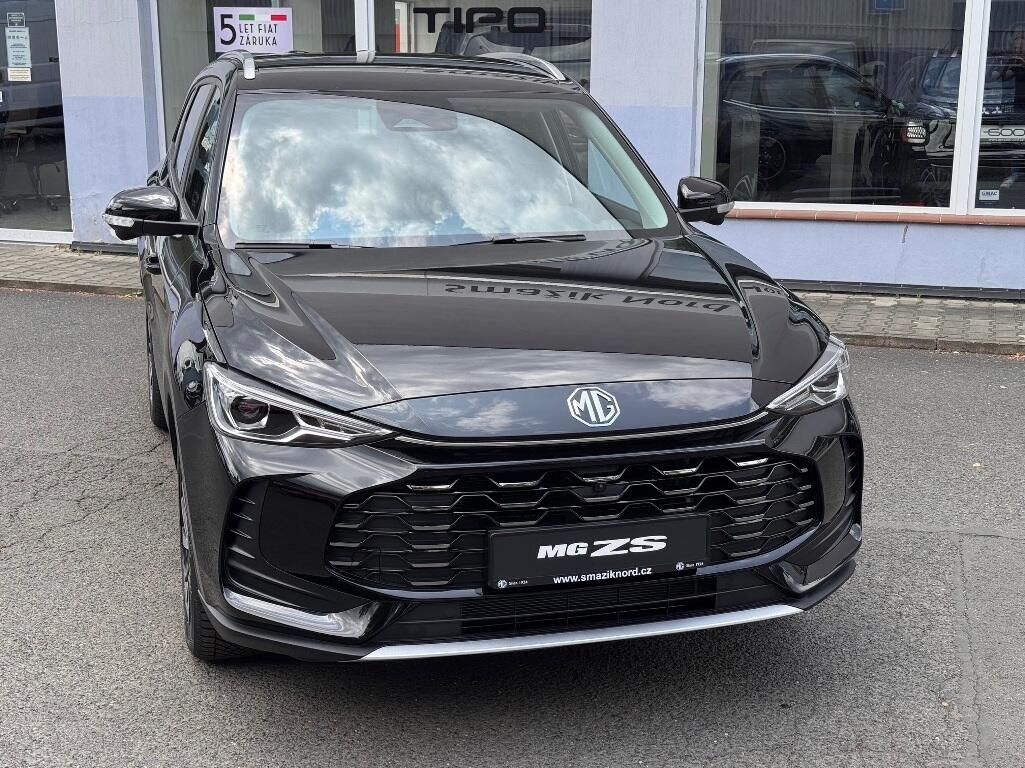 MG ZS, 1,5l Hybrid + (197k) Exclusive - fotka 3
