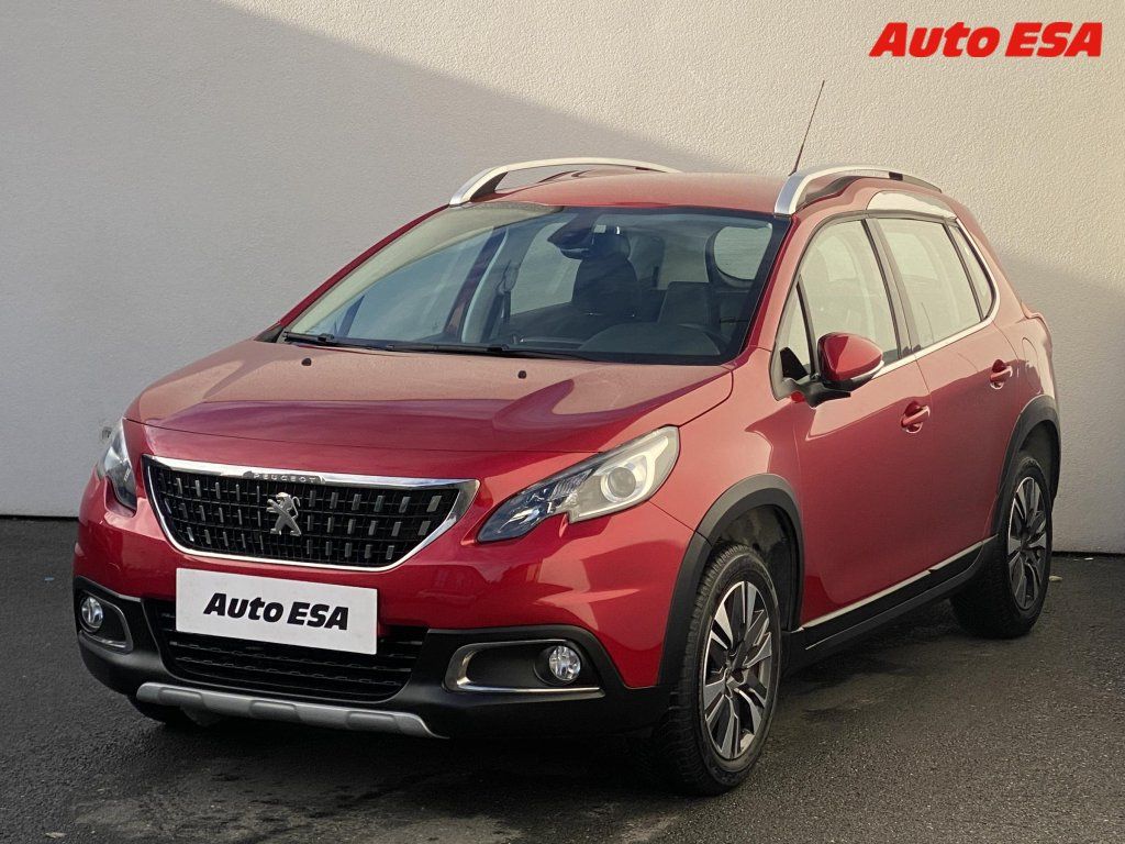 Peugeot 2008, 1.2PT,Allure,AT,navi - fotka 3