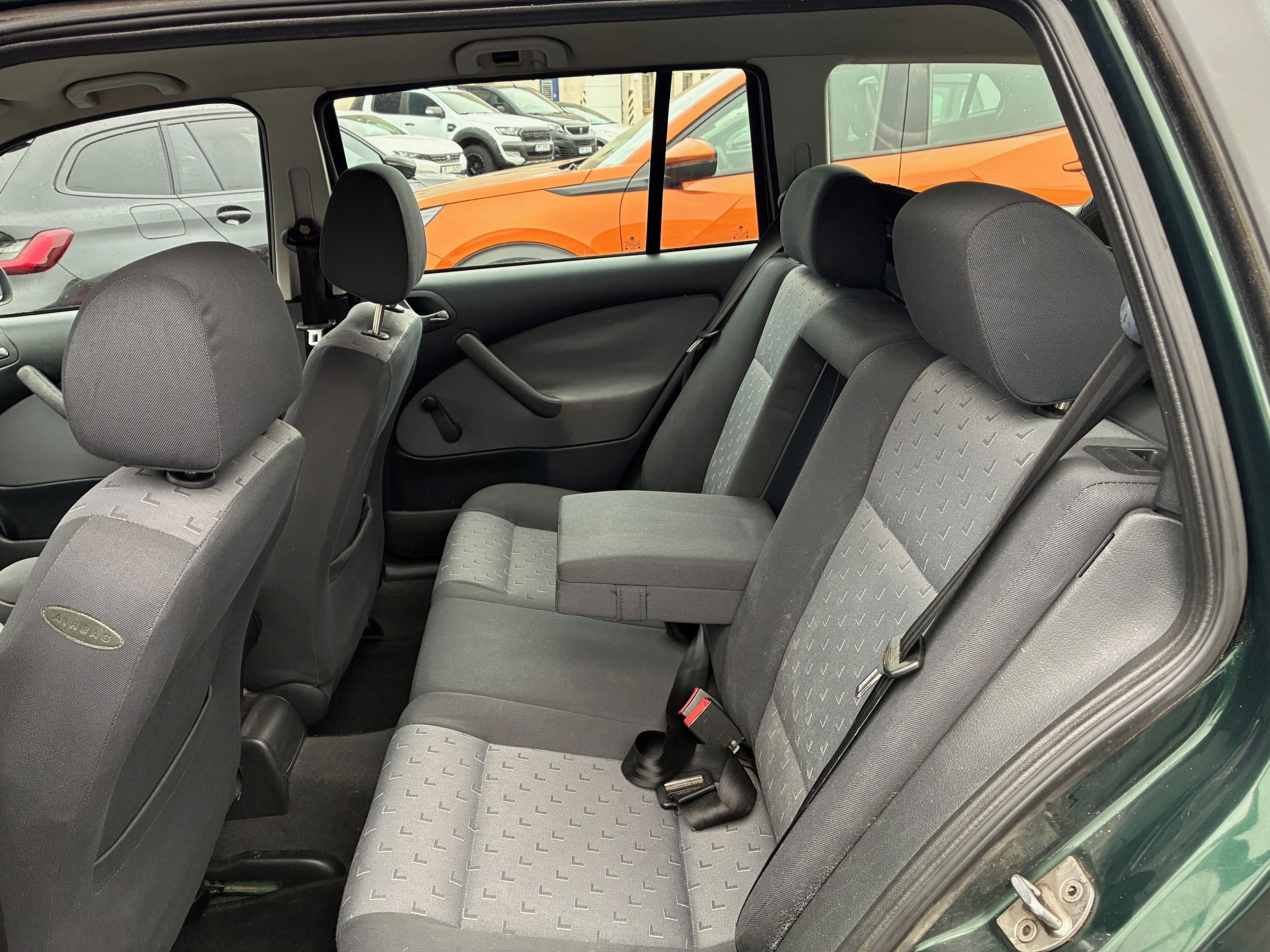 Škoda Octavia, 1,6 MPi AUTOMAT Kombi po STK - fotka 6