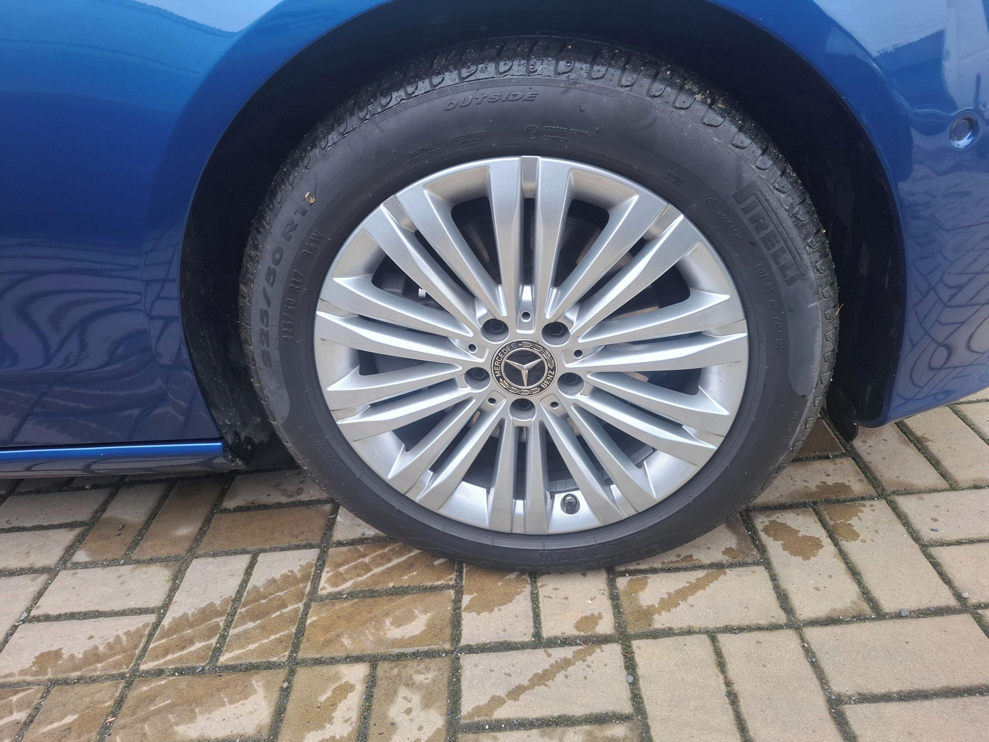 Mercedes-Benz Třídy C, 200 D, HYBRID,AVANTGARDE,CÉBIA - fotka 6
