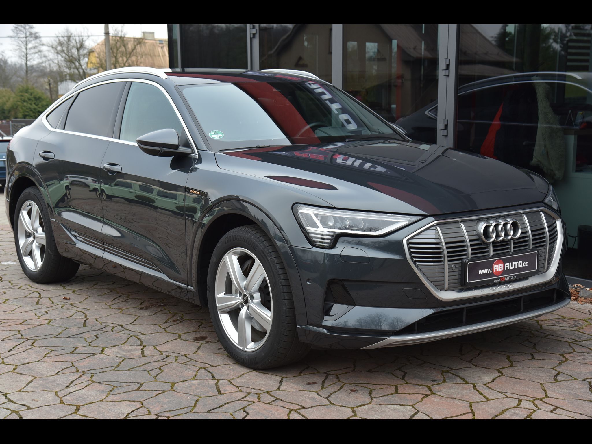 Audi e-tron, 55 300 kw S-Line Quattro