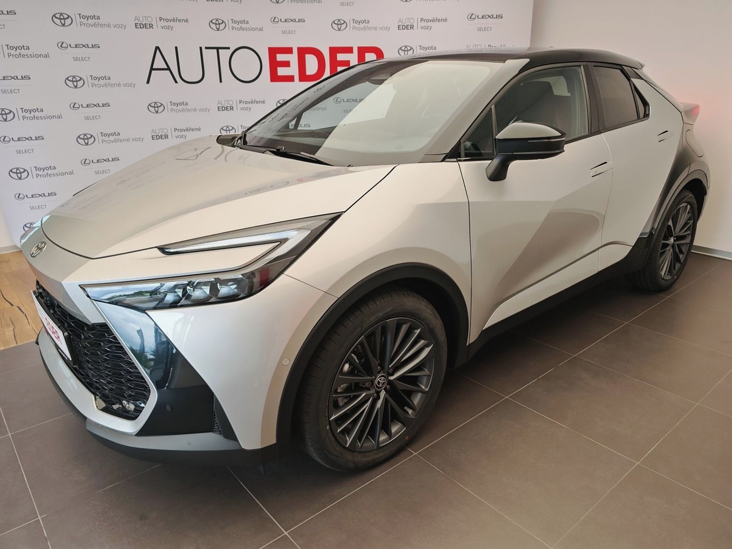 Toyota C-HR, 2.0 PHEV Tokyo Edition