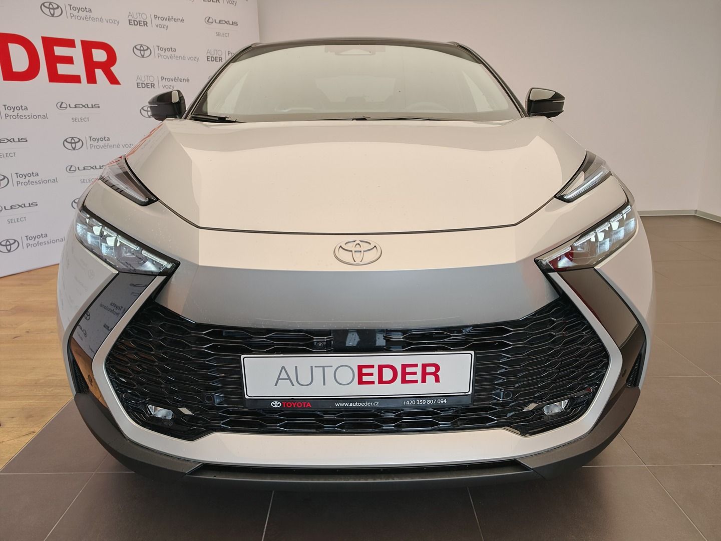 Toyota C-HR, 2.0 PHEV Tokyo Edition - fotka 2