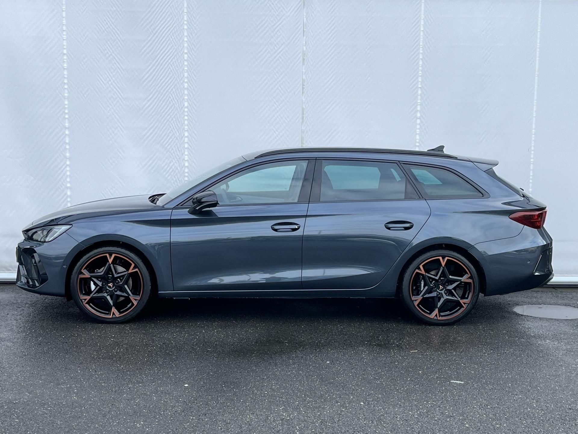 Cupra Leon, SP 1.5 eTSI DSG - fotka 3