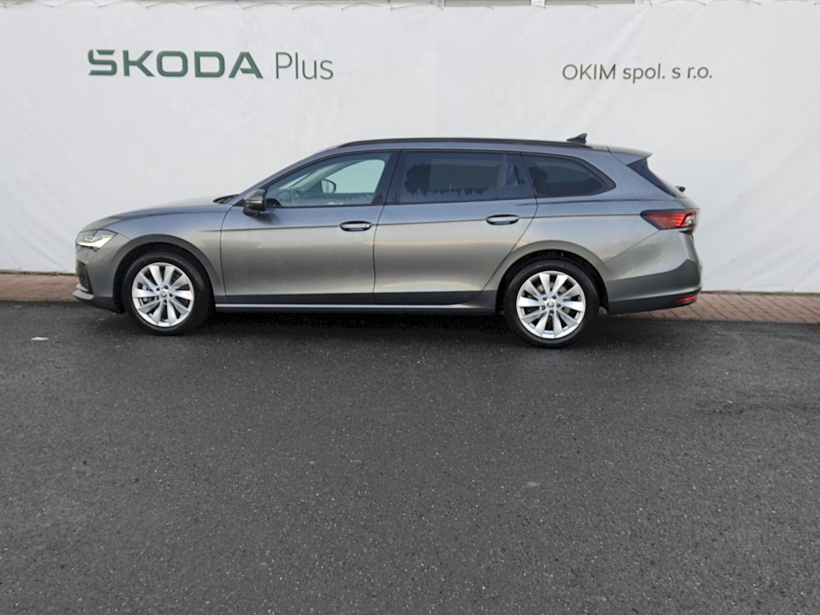 Škoda Superb, combi Selection 2,0 Tdi 142 kw - fotka 3