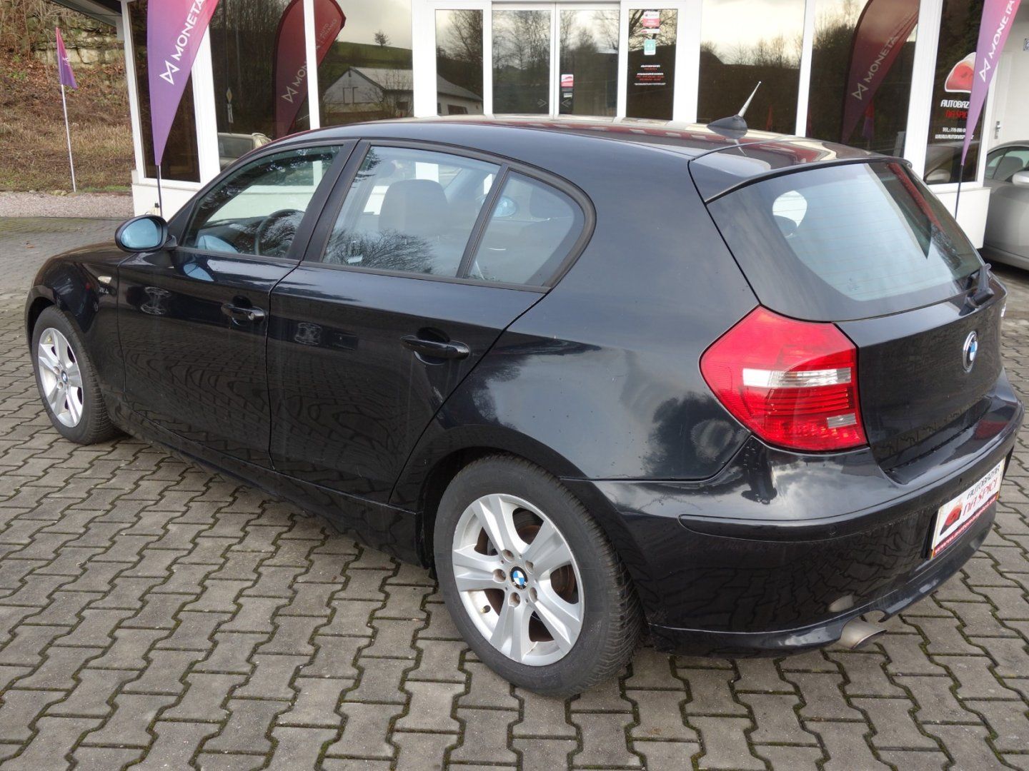 BMW Řada 1, 118d 105kW - fotka 6